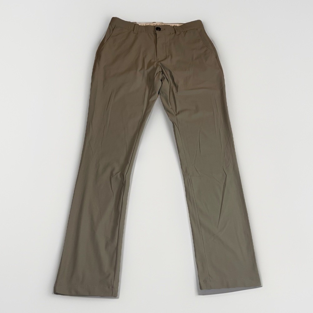 7 DIAMONDS Zuma Chino Pants Men's Size 30x32 Smoky Taupe Performance Stretch